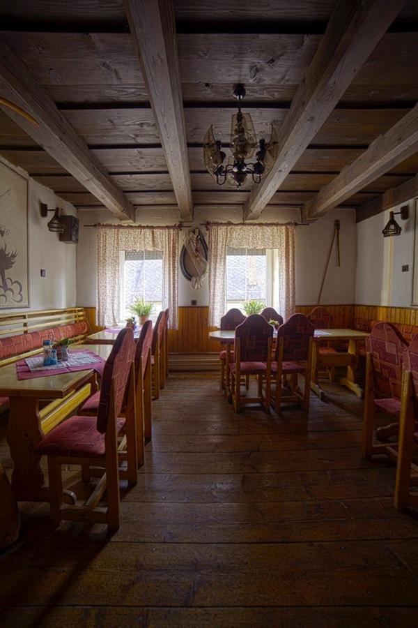 Vlachovo Motel Pod Stromisom المظهر الخارجي الصورة